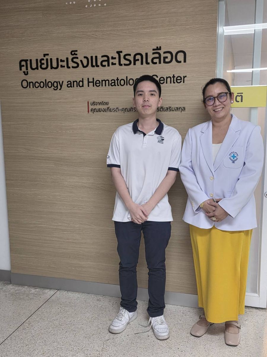 The Pulma team with a physician at the Oncology and Hematology Center
